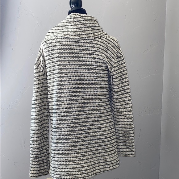 Merono Sweater - Picture 2 of 3